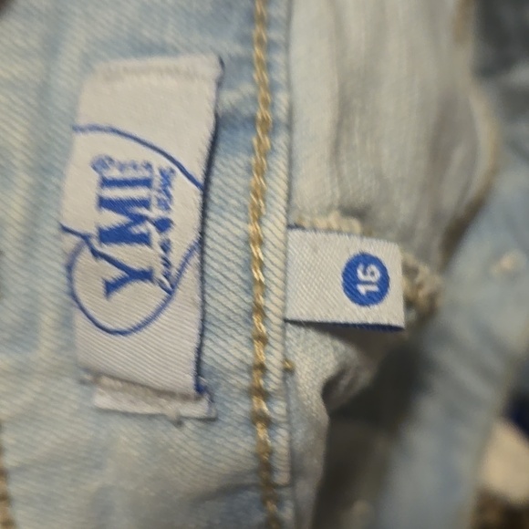 Denim Shorts - Picture 5 of 6